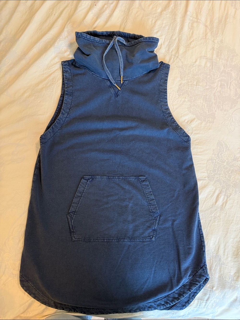 l*space women’s Eterna navy blue Sleeveless Pullover/ swim cover up size M